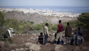 le maroc chasse les migrants qui sapprochent de melilla