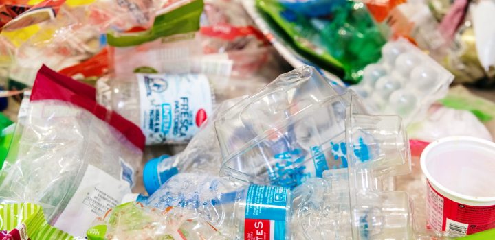 maroc la rep contribue a la valorisation des bouteilles usagees en plastique
